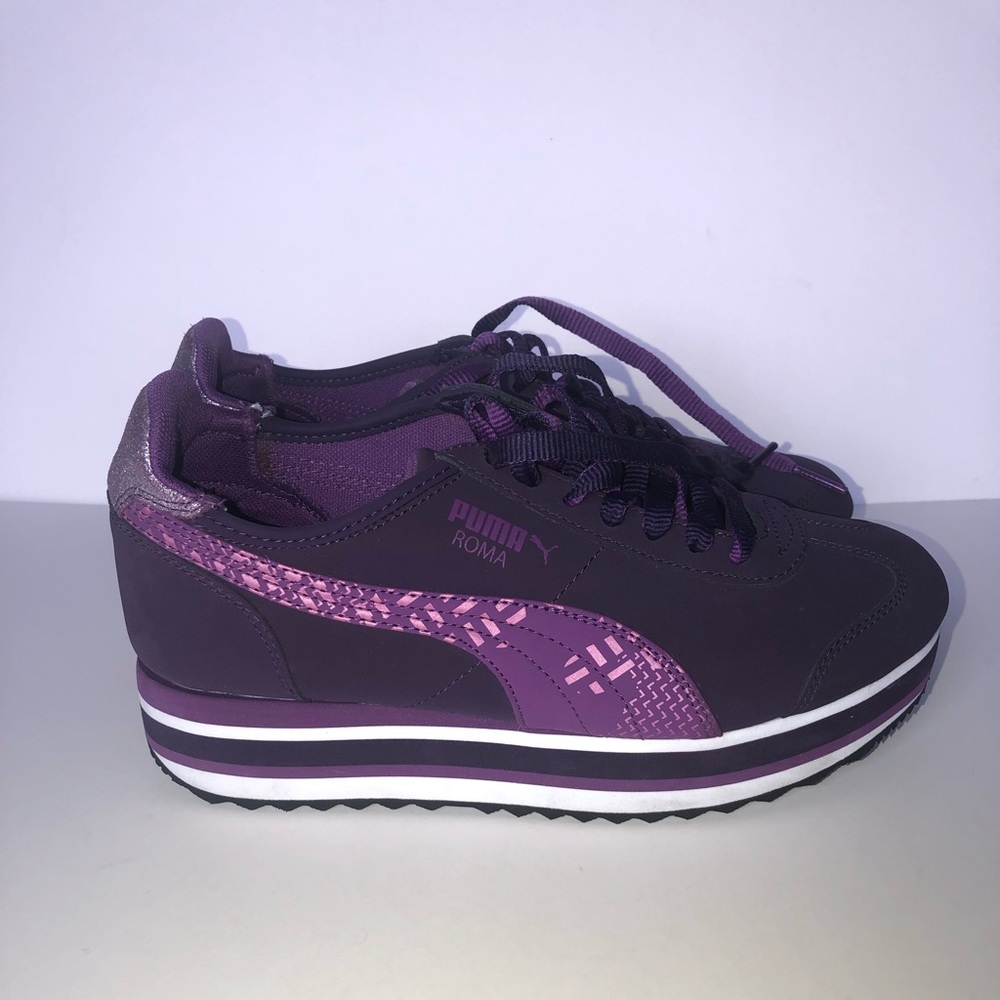 Platform puma sneakers
